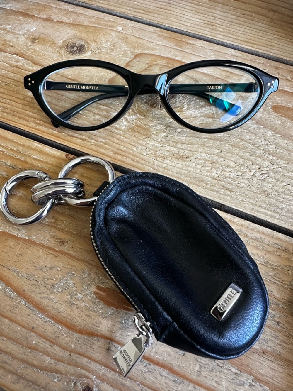 GENTLE MONSTER Takion 01 Glasses with Keychain Pouch